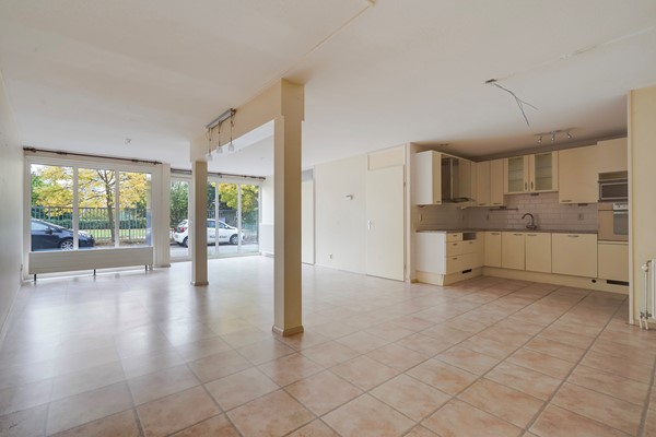 Medium property photo - Marga Klompéstraat 9, 2552 HL Den Haag
